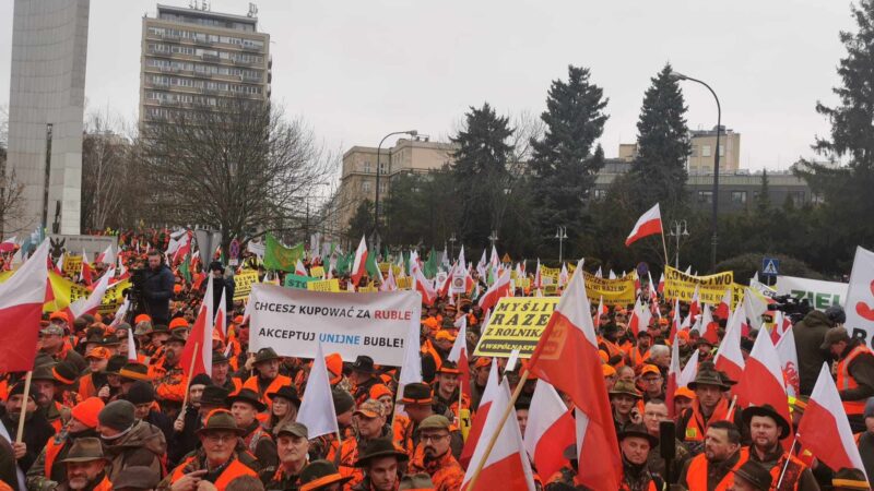 Myśliwi znów wyjdą na ulicę: Dorożała musi odejść!